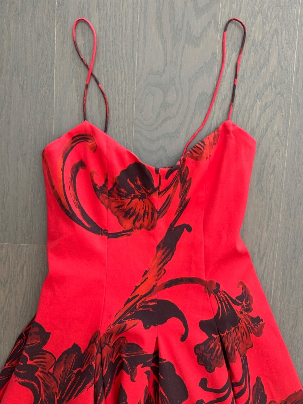 Alice + Olivia ISABELLE Red Midi Dress Philosophy Blue Floral Full Skirt Size 2 - Picture 4 of 10